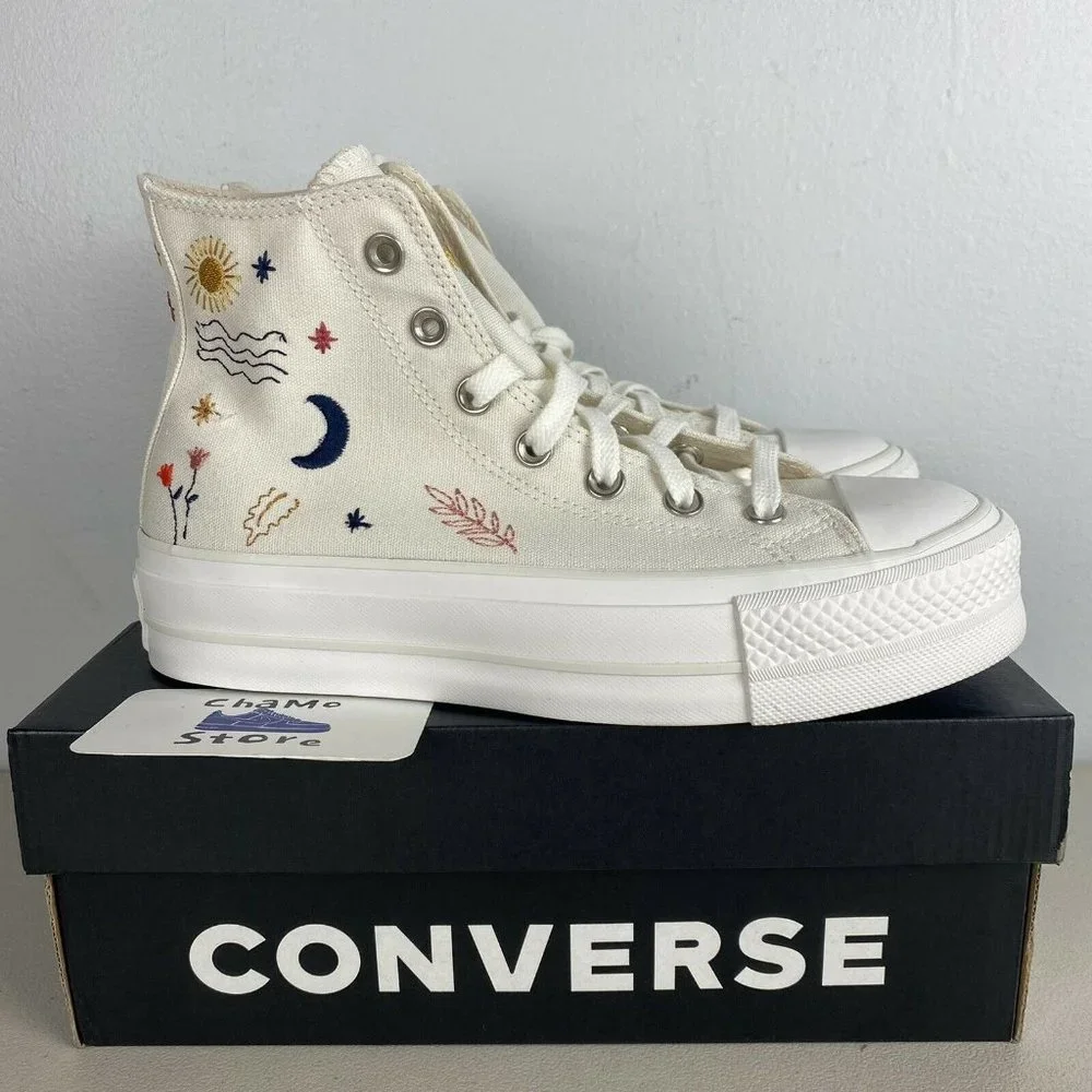 Converse Women’s Chuck Star It's Okay To Wander Platform - Picture 1 of 10